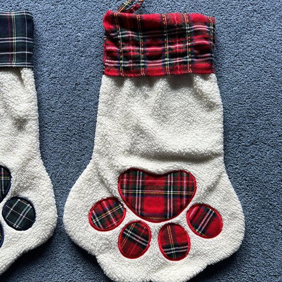 Lot Of 2 Dog Paw Print Christmas Holiday Winter Stockings - Picture 3 of 6